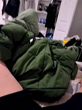 Snapshot of Tom32828 chatting on 02-28-26, 07:20 Tom32828 online show from 02-28-26, 07:20