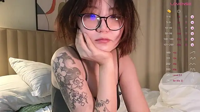 nullgirl online show from 02-26-26, 03:05