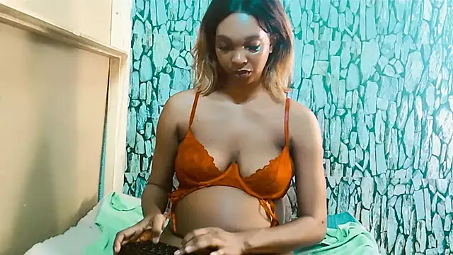 Snapshot of Caramelminxxx1 chatting on 02-18-26, 06:31 Caramelminxxx1 online show from 02-18-26, 06:31