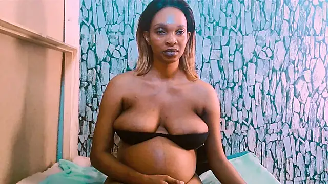 Snapshot of Caramelminxxx1 chatting on 03-04-26, 06:19 Caramelminxxx1 online show from 03-04-26, 06:19