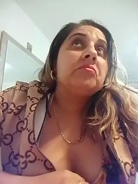 AntoAntonianna online show from 01-15-26, 03:27