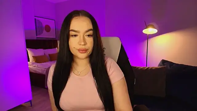 tinafox  online show from 02-06-26, 08:07