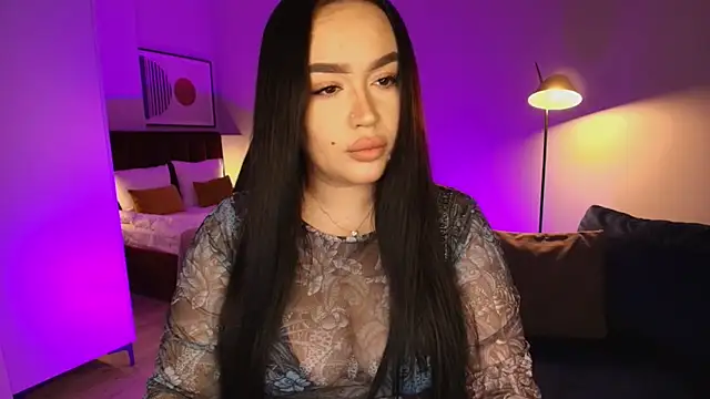 tinafox  online show from 02-18-26, 08:21