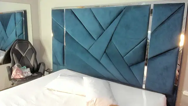 Snapshot of CottonCloud20 chatting on 02-27-26, 03:01 CottonCloud20 online show from 02-27-26, 03:01