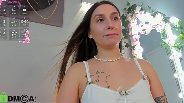 Snapshot of Celine_Coello chatting on 02-18-26, 04:19 Celine Coello online show from 02-18-26, 04:19