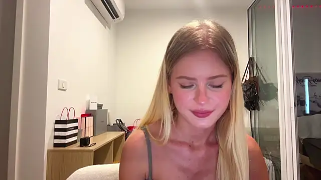 Snapshot of Slay_Swag chatting on 02-27-26, 10:26 Slay Swag online show from 02-27-26, 10:26