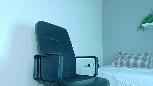 AndrewKenoxx  online show from 02-20-26, 07:36