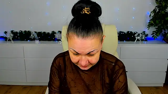 IrissMoon online show from 01-17-26, 06:51