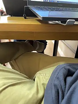 Novinho Pauzudo 18cm online show from 02-10-26, 01:15