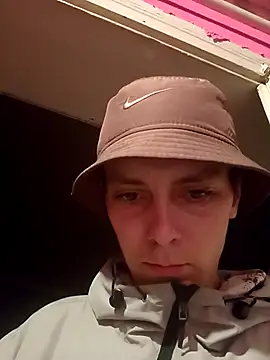 Snapshot of 1423Ret chatting on 03-11-26, 07:53 1423Ret online show from 03-11-26, 07:53