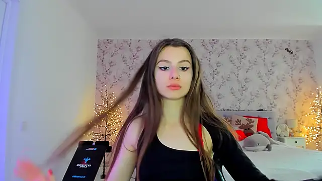 Snapshot of Hot_Molly5 chatting on 02-14-26, 10:45 Hot Molly5 online show from 02-14-26, 10:45