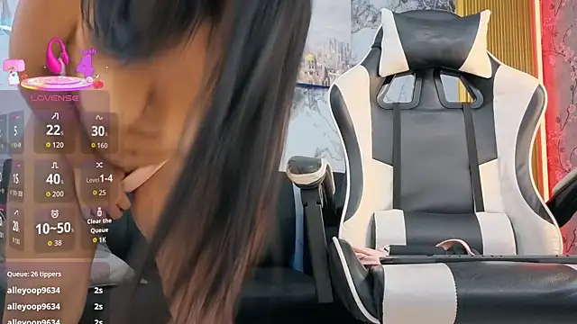 Snapshot of Girls_Beach_aws chatting on 03-02-26, 07:15 Girls Beach aws online show from 03-02-26, 07:15