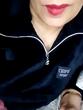 Snapshot of Naughty-Yousra chatting on 02-22-26, 08:57 Naughty-Yousra online show from 02-22-26, 08:57