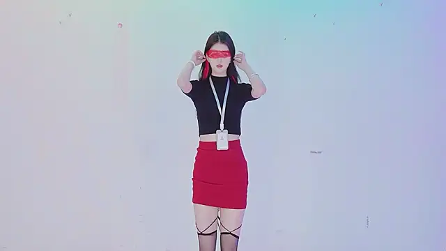 Snapshot of ZZ000S33 chatting on 03-23-26, 11:58 ZZ000S33 online show from 03-23-26, 11:58