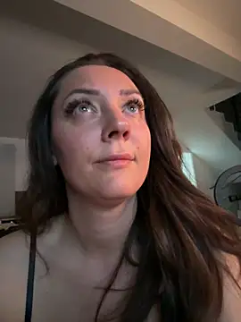 21tweetypie21 online show from 04-10-26, 06:23