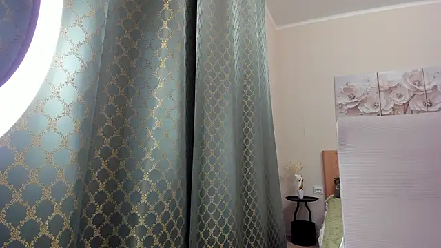 Snapshot of sweet_bl0nde chatting on 02-28-26, 08:37 sweet bl0nde online show from 02-28-26, 08:37