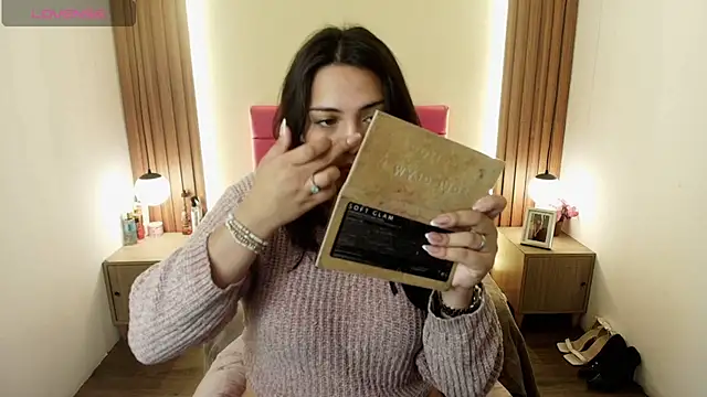 Snapshot of IvonneRoss_ chatting on 04-13-26, 11:59 IvonneRoss online show from 04-13-26, 11:59