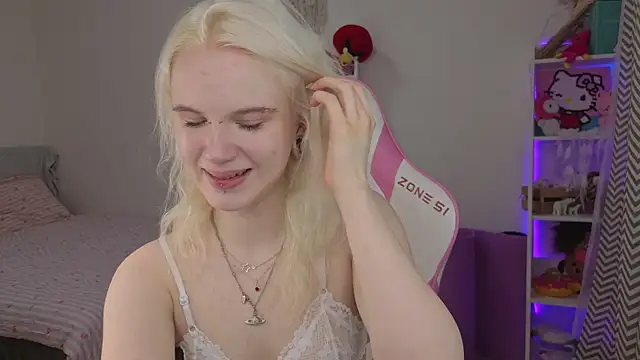 Mia WaterFall online show from 04-10-26, 03:23