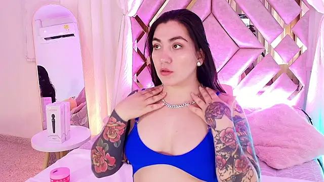 Snapshot of KathiaJenner chatting on 03-16-26, 11:47 KathiaJenner online show from 03-16-26, 11:47