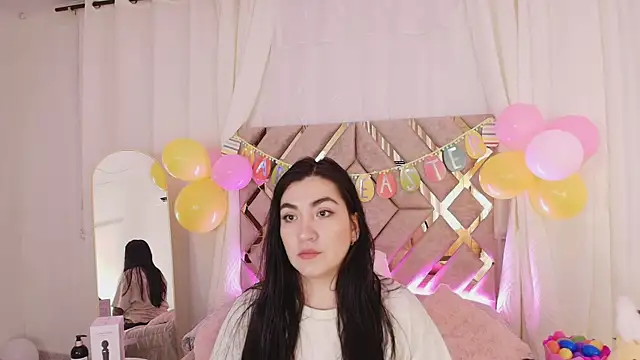 Snapshot of KathiaJenner chatting on 03-31-26, 11:10 KathiaJenner online show from 03-31-26, 11:10