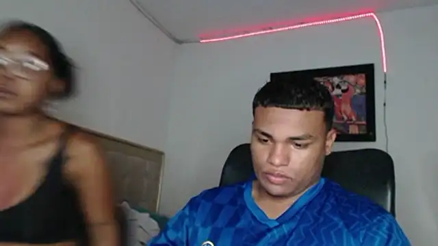 Snapshot of girl_sexy27 chatting on 02-10-26, 02:43 girl sexy27 online show from 02-10-26, 02:43