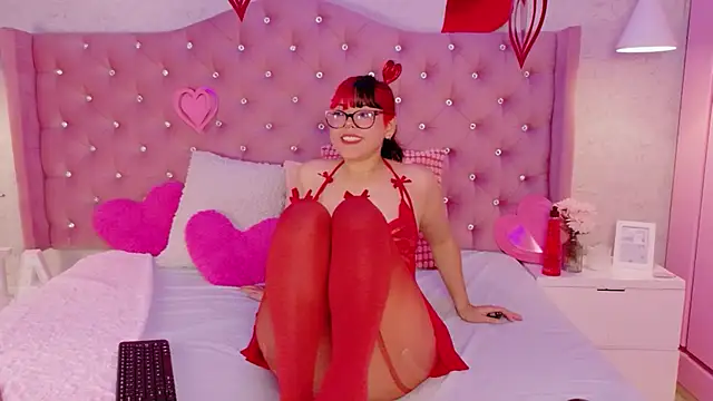 Snapshot of EllieNeptune_ chatting on 02-20-26, 09:48 EllieNeptune online show from 02-20-26, 09:48