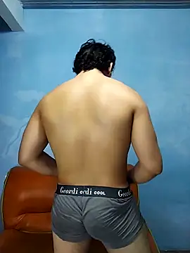 Snapshot of AxelWhitte chatting on 02-14-26, 07:10 AxelWhitte online show from 02-14-26, 07:10