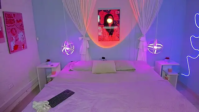 naomi campell online show from 02-27-26, 07:25