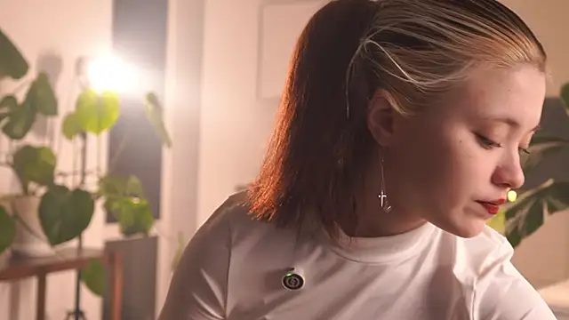 EleniRoeber online show from 02-27-26, 03:34