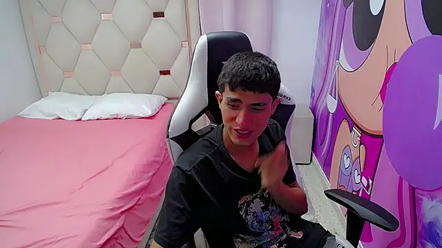 Akyra latinn online show from 02-16-26, 11:50