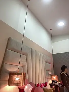 JuliaaVega online show from 02-14-26, 12:02