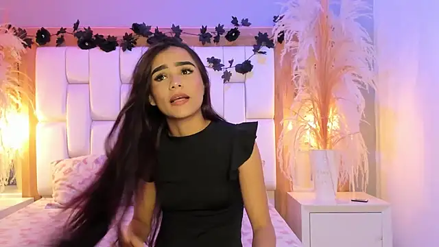 StefanyCondia online show from 02-05-26, 05:39