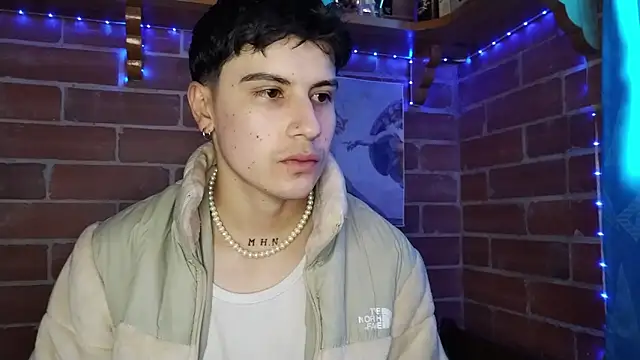 Snapshot of PaulDamico chatting on 02-04-26, 01:28 PaulDamico online show from 02-04-26, 01:28