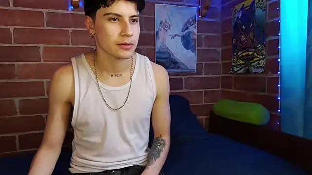 Snapshot of PaulDamico chatting on 02-11-26, 03:39 PaulDamico online show from 02-11-26, 03:39