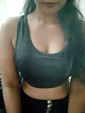 Snapshot of Ayesha_Khan1 chatting on 02-26-26, 04:22 Ayesha Khan1 online show from 02-26-26, 04:22