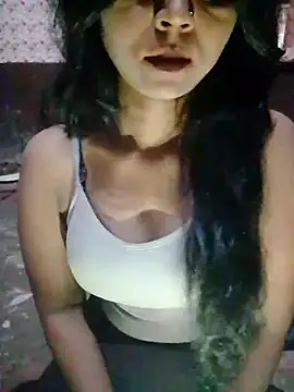 Ayesha Khan1 online show from 04-10-26, 10:47