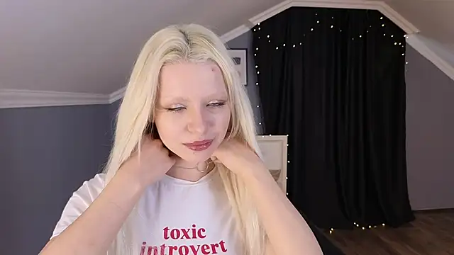 Naomi Demio online show from 02-21-26, 09:10