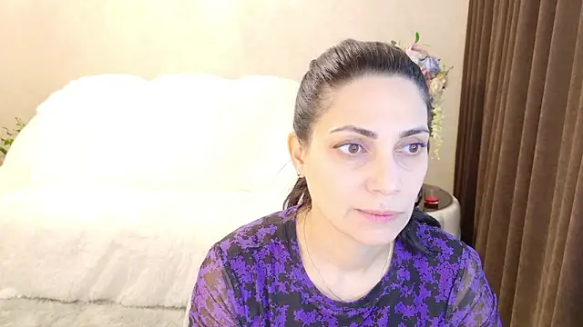 Snapshot of LovelyBeatrice chatting on 02-16-26, 06:20 LovelyBeatrice online show from 02-16-26, 06:20