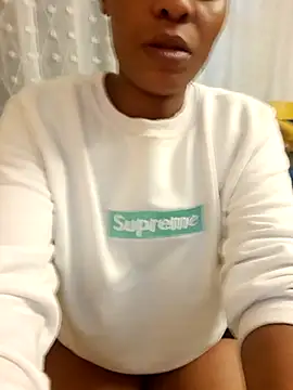 Snapshot of Barbieee1301 chatting on 02-22-26, 07:23 Barbieee1301 online show from 02-22-26, 07:23