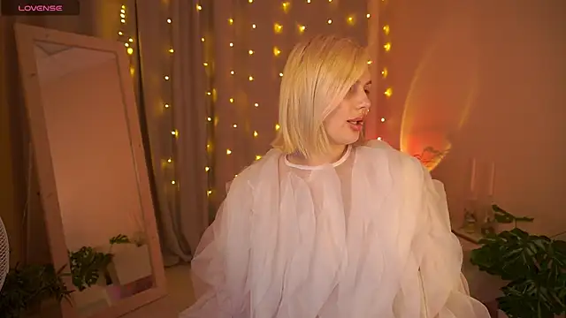 AmeliaWeells online show from 01-19-26, 05:11