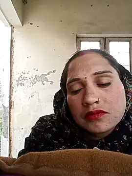 Cute-karisma1234 online show from 02-07-26, 01:53