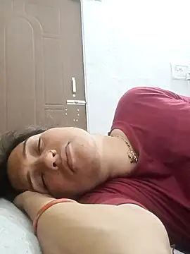 Cute-karisma1234 online show from 02-20-26, 09:15