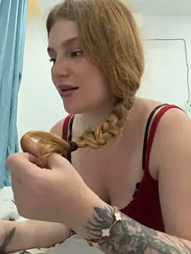 Snapshot of SunnyGrin chatting on 03-02-26, 09:10 SunnyGrin online show from 03-02-26, 09:10