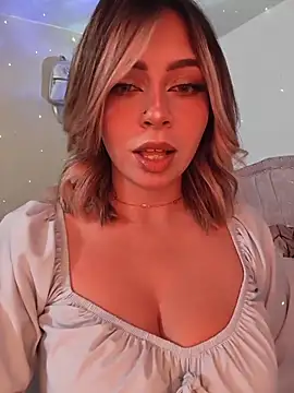 Snapshot of BellaDonna_16 chatting on 02-21-26, 04:02 BellaDonna 16 online show from 02-21-26, 04:02