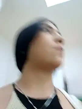 Snapshot of Ailen-cute chatting on 02-05-26, 11:09 Ailen-cute online show from 02-05-26, 11:09