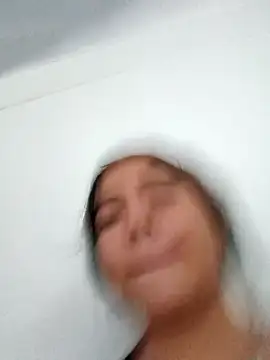 Snapshot of Ailen-cute chatting on 02-20-26, 06:52 Ailen-cute online show from 02-20-26, 06:52