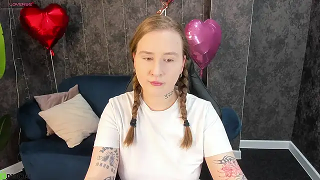 Snapshot of Stella_Soul chatting on 02-12-26, 09:26 Stella Soul online show from 02-12-26, 09:26