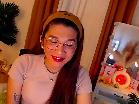 Snapshot of DianaRose69 chatting on 02-11-26, 03:39 DianaRose69 online show from 02-11-26, 03:39