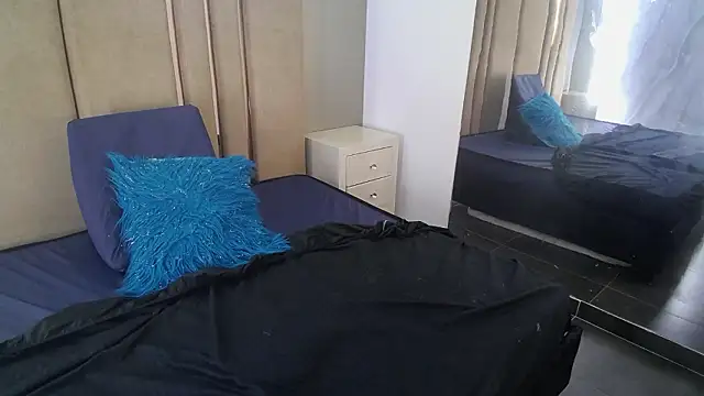 Snapshot of liliana_pink chatting on 02-23-26, 11:57 liliana pink online show from 02-23-26, 11:57