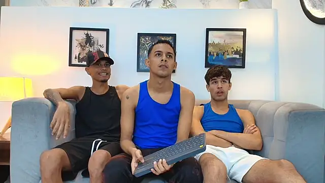 Snapshot of Sexy_boys_hell2 chatting on 02-10-26, 07:18 Sexy boys hell2 online show from 02-10-26, 07:18